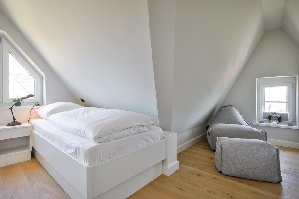Ferienhaus Haus Dock 10 *